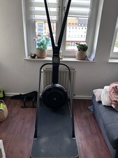 Zwei paar ski mit bindung - mit, und