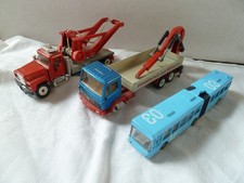 3 SIKU MODELL AUTOS BUS LKW