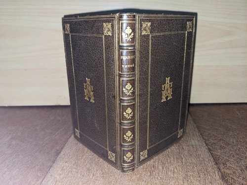 Altes buch perrot - buch,