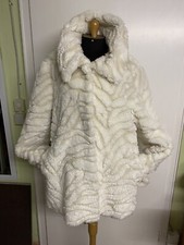 Kunstfell Mantel Beige  Gr. 42 Swinger