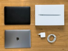 Apple MacBook Air M1 13 Zoll (256GB SSD, 8GB RAM) Space Grau