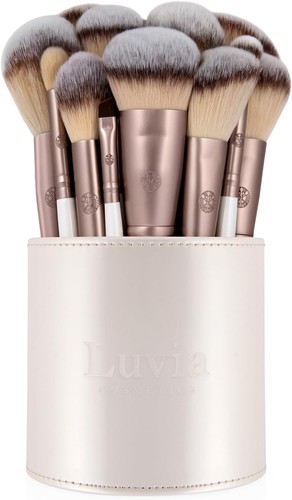 Luvia magnetic brush case - magnetic,