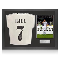Von Raul signiertes Real