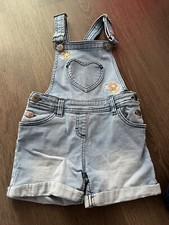 Mädchen Latzhose Gr. 104