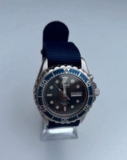 Seiko Kinetic blaue Lünette