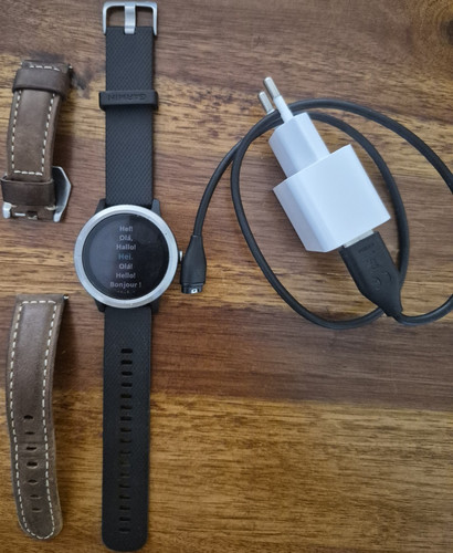 Garmin vivoactive smartwatch - 3,