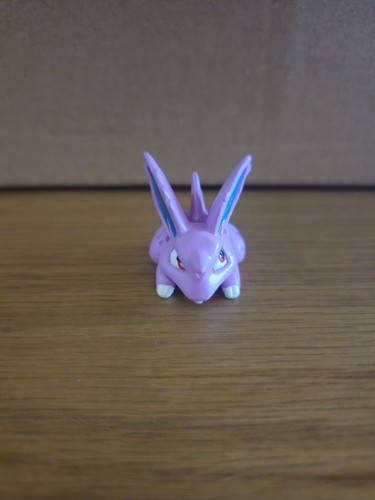 Nidoran vintage 1999 - vintage,