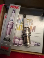 4X Original NGK Zündkerzen