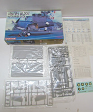 1:72 Dragon 5024 USN F4F-4 Wildcat w/Carrier Deck Bausatz komplett (S9)