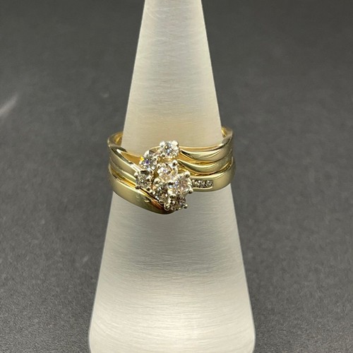 Ladies 9ct yellow gold diamond - yellow,