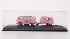 Schuco H0 25446 VW Bus T1 Samba mit Wohnanhänger "Love & Peace" rosa