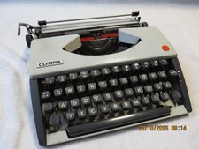  Olympia Reise-Schreibmaschine