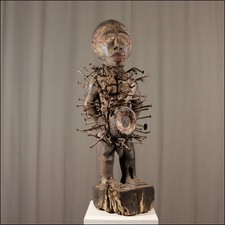 71001) Alte Nkisi Figur