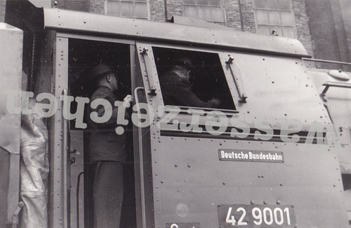 Werkfoto henschel lok 9001 - lok,
