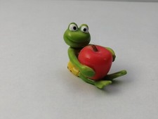 Erdal Rex Frosch mit Apfel aus