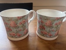 Creative Tops Fine Bone China Rose Queen Footed Palace Becher Tasse