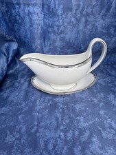 1 x Wedgwood Amherst Sauciere 2tlg.   England