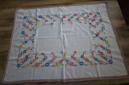 Tischdecke bestickt handarbeit - tischdecke,