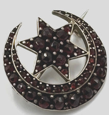 Antike Granat Brosche Mond und
