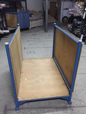 Transportpalette Stapelbox Rungengestell Stapelgestell Stapelpalettten Europalle