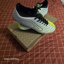 Fußballschuhe Von Umbro In