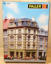 Faller 916 Stadthaus, Eckhaus