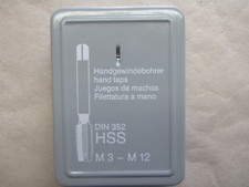 Gewindebohrer Kassette aus