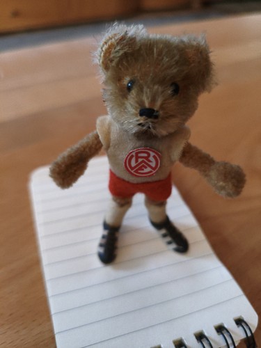 Schuco hegi fußball tedi - fußball,