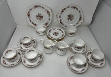 ELEGANTES BLUMEN BONE CHINA