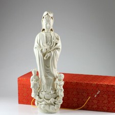 Porzellanfigur Guanyin "Segen"
