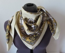 Tuch / Halstuch | Blumen Mandala | gelb weiß grau | quadratisch | ca. 86 x 88 cm