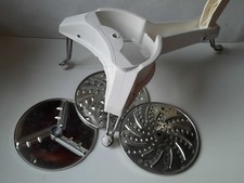 Mouli Julienne Handreibe / Raspel Schnitzelgerät mit 3 Scheiben, mit Kurbel