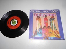 Dolly dots tellit about - dots,