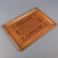 Rechteckiges Holztablett Mit