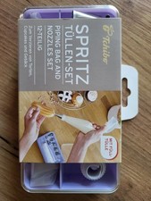 Backzubehör Set: Spritztüllen, Tortenplatte, Kuchenform