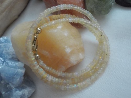 Gelbgrundiger äthiopien opal - gelbgrundiger, Äthiopien-opal