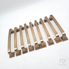 Amerdeco 10 Stück Möbelgriffe Champagner Gold 128mm Lochabstand  - Unvollständig