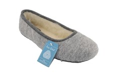 82025Ballerina Venus at Home