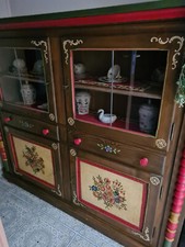 Bauernzimmer bestehend aus Eckschrank, Kommode, Truhe, Regalablage, Glasschrank