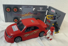 Playmobil Tuningwerkstatt rotes Rennauto Rennfahrer Wechselreifen Werkzeug