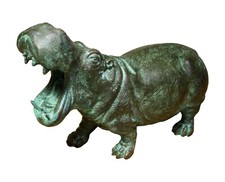 Bronzefigur stehendes Nilpferd