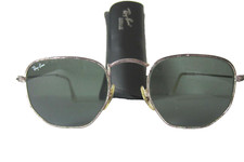 Original Vintage Ray-Ban USA W2105 classic metals by Bausch und Lomb, USA  