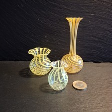3 Fadenglas Vasen Lauscha um 1920 / 4 bis 10,5 cm Groß / sehr schöner Zustand