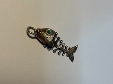 Vintage Sterling Silber Armband Charm / Anhänger - Fischgräten - Edelstein Augen