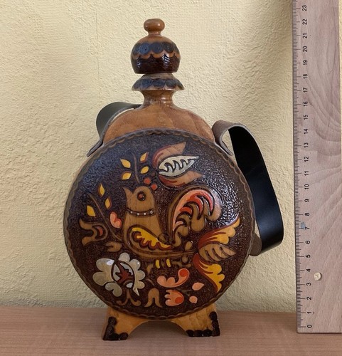 Holzflasche kunstwerk - holzflasche,