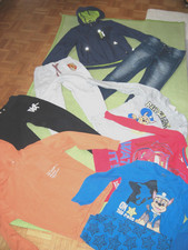 Gr.122/128  8 Tlg. Kinder Bekleidungspaket Junge Jacken+Hosen+T-SHIRTS+Pygama