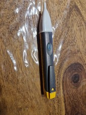 Fluke Kontaktloser Spannungsprüfer VoltAlert 1AC-II200 V - 1.000 V Elektriker