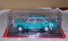 Polski Fiat 125P von 1970  grün    Hachette Nr : ohne