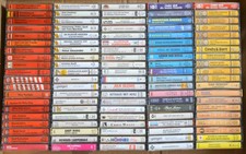 Paket mit 100 Musikkassetten