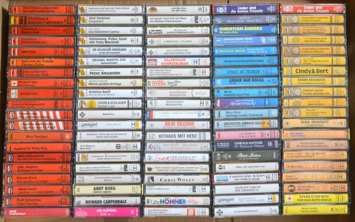 Paket mit 100 musikkassetten - paket,